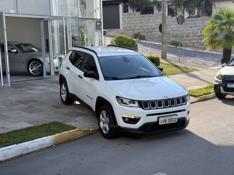 JEEP - COMPASS - 2017/2018 - Branca - R$ 96.900,00