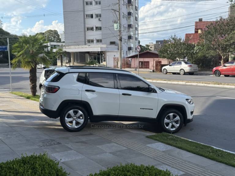 JEEP - COMPASS - 2017/2018 - Branca - R$ 96.900,00