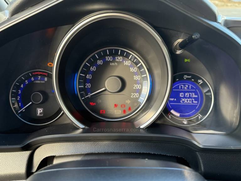 HONDA - FIT - 2015/2016 - Cinza - R$ 69.900,00