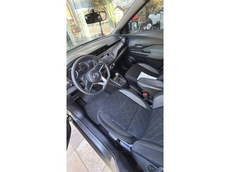 NISSAN - KICKS - 2018/2018 - Cinza - R$ 81.900,00