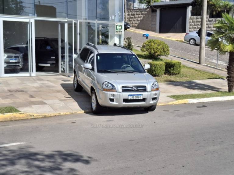 HYUNDAI - TUCSON - 2015/2016 - Prata - R$ 64.900,00