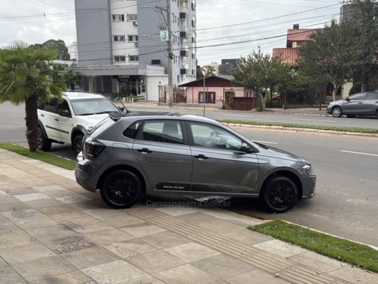 VOLKSWAGEN - POLO - 2024/2025 - Cinza - R$ 88.900,00