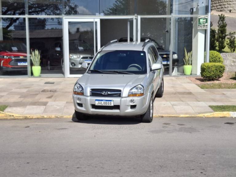 HYUNDAI - TUCSON - 2015/2016 - Prata - R$ 64.900,00