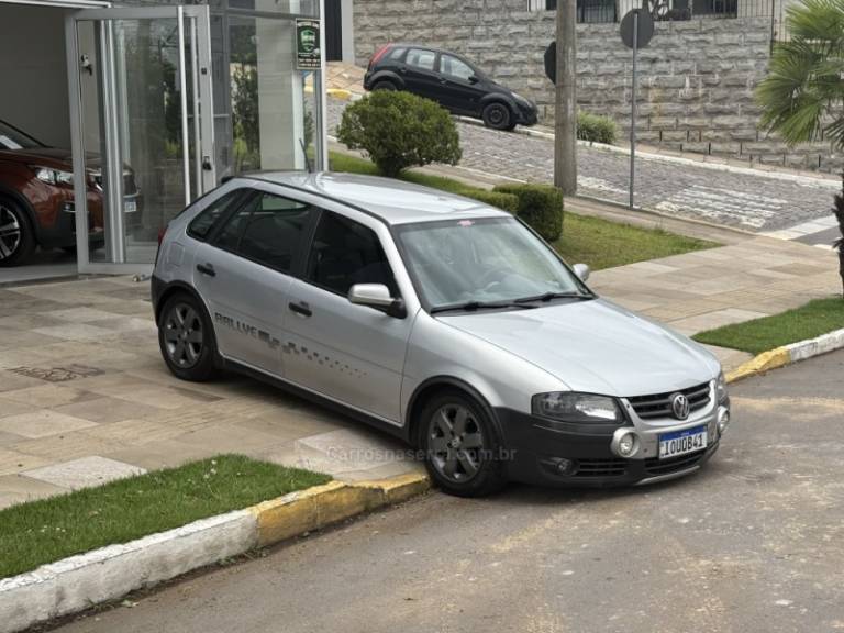 VOLKSWAGEN - GOL - 2008/2009 - Prata - R$ 79.900,00