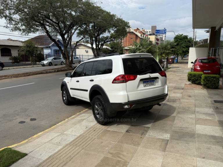 MITSUBISHI - PAJERO DAKAR - 2018/2018 - Branca - R$ 139.900,00