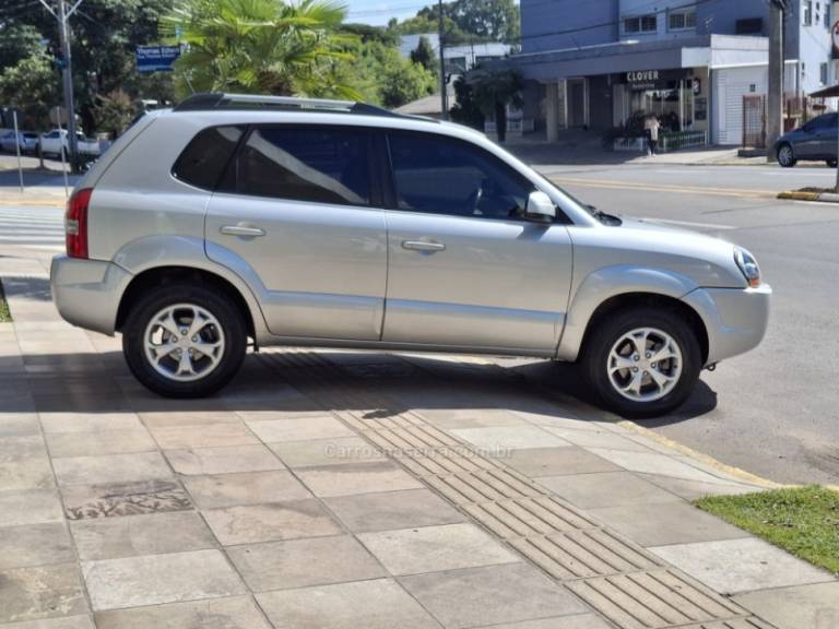 HYUNDAI - TUCSON - 2015/2016 - Prata - R$ 64.900,00